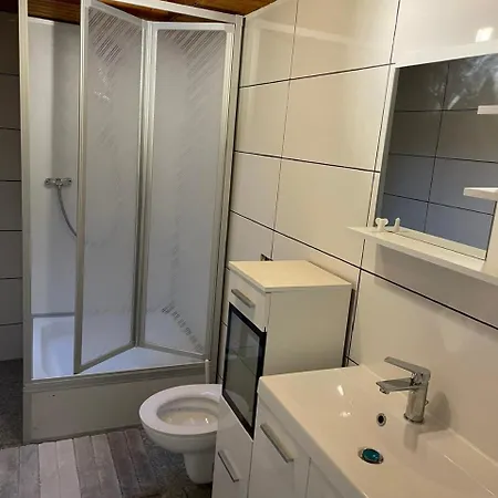 Z1h1 Guest house